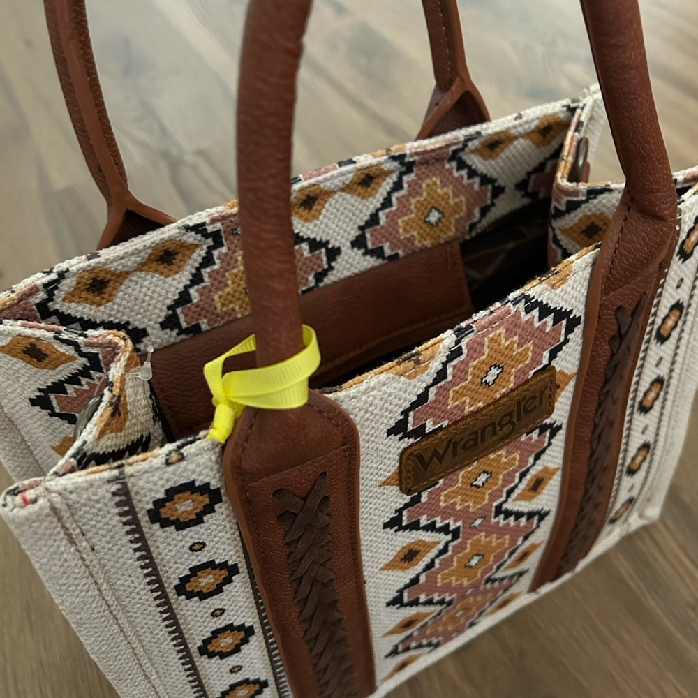 Wrangler x Montana West Tote - Picture 4 of 11